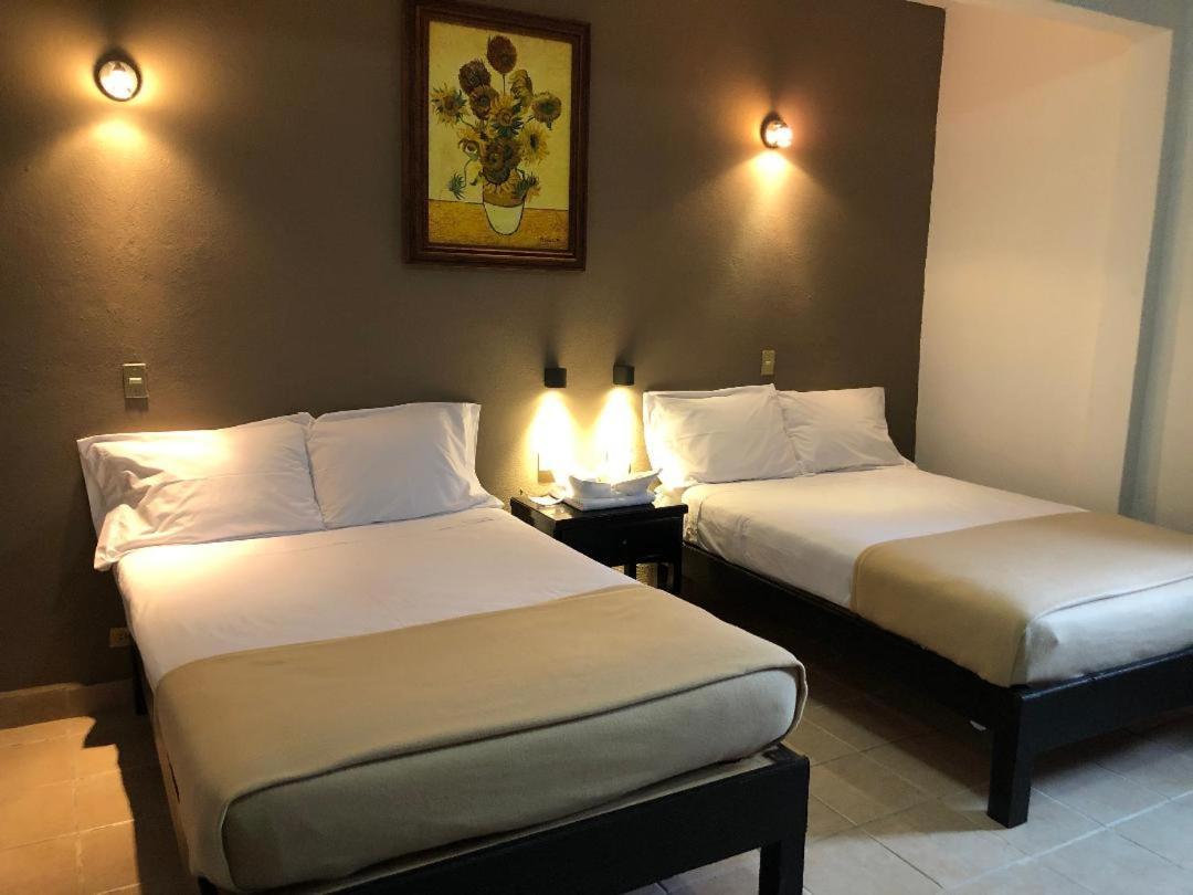 Hostel Inn San Miguel de Allende Bagian luar foto