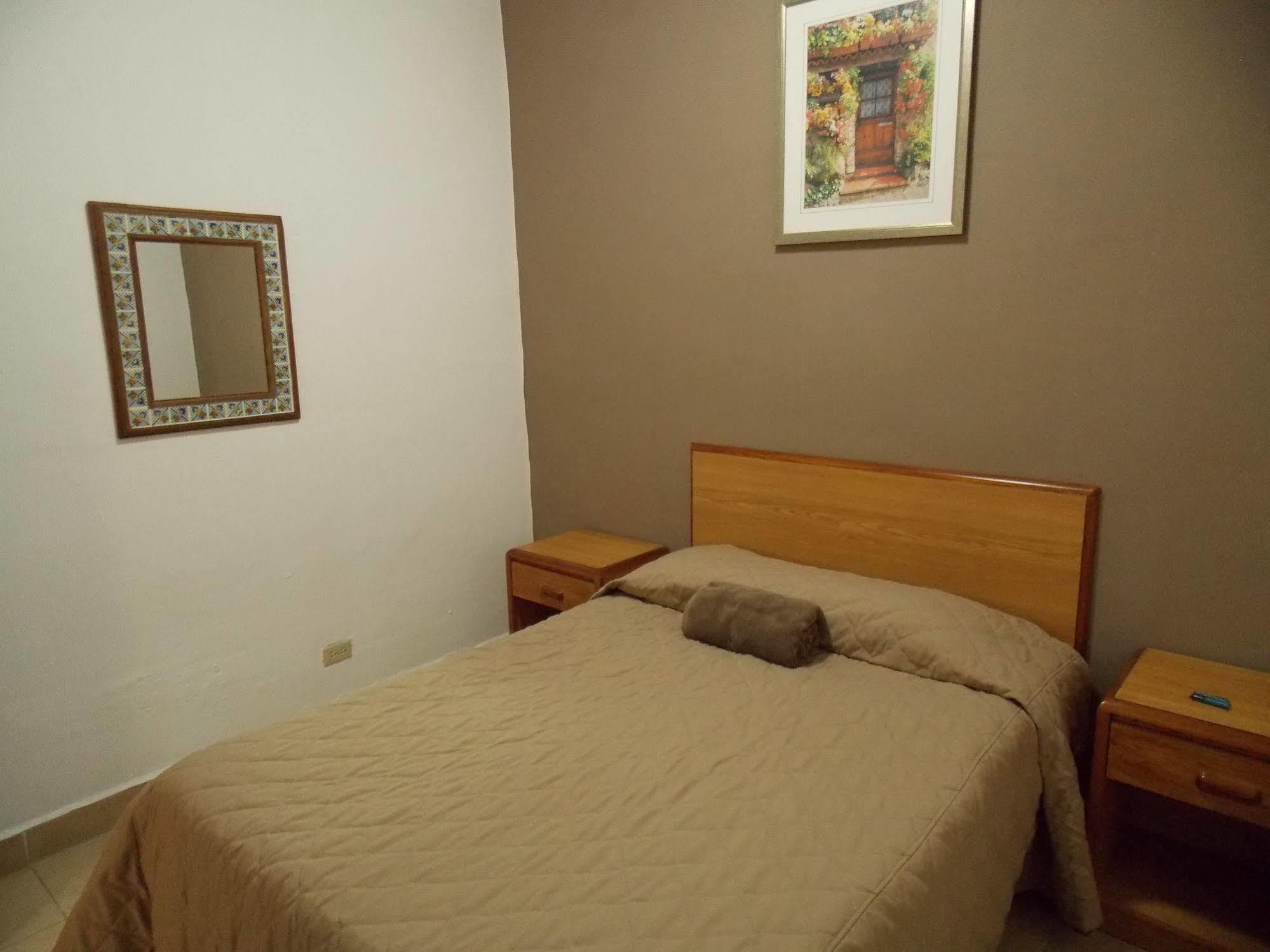 Hostel Inn San Miguel de Allende Bagian luar foto
